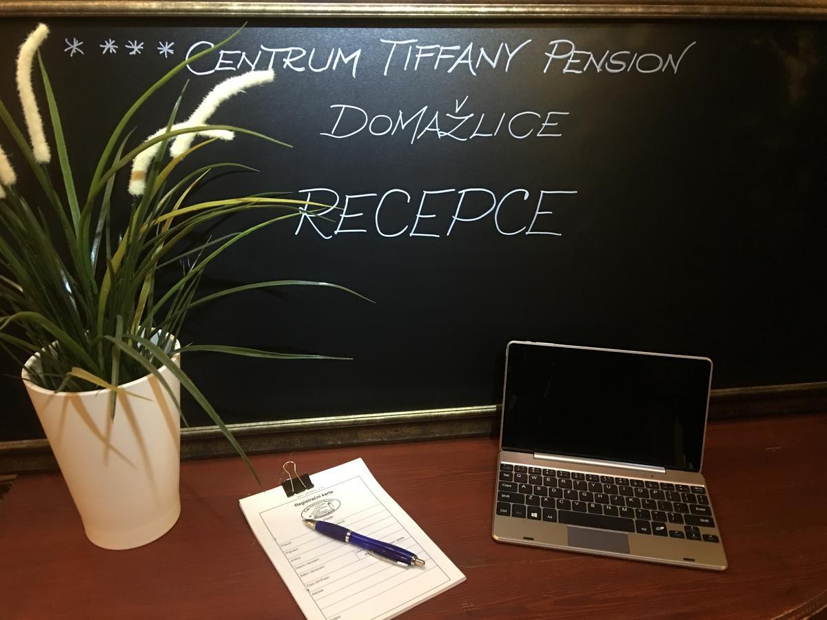 Centrum Tiffany Pension Домажлице Экстерьер фото